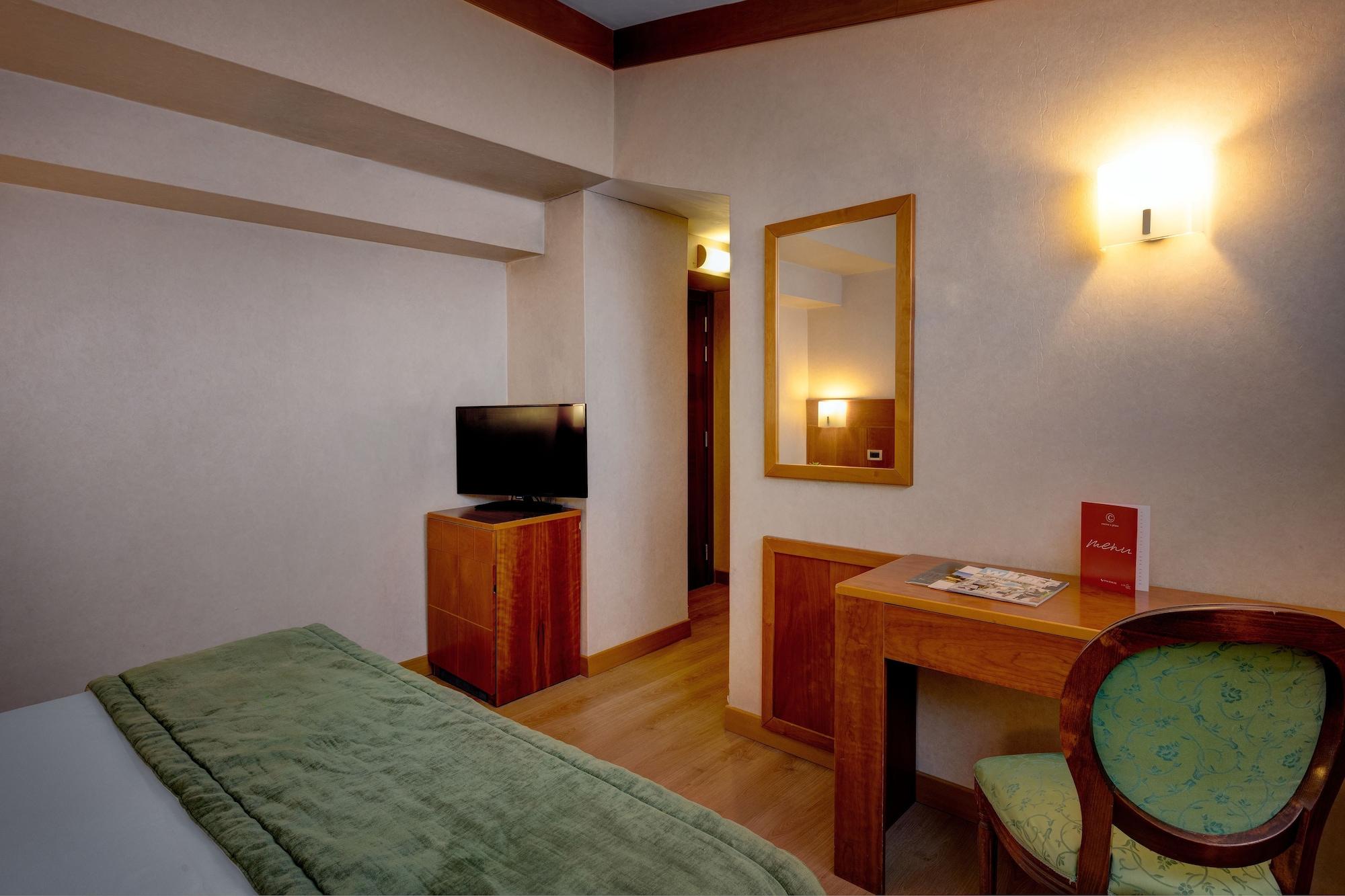 Cicerone Hotel Roma Esterno foto