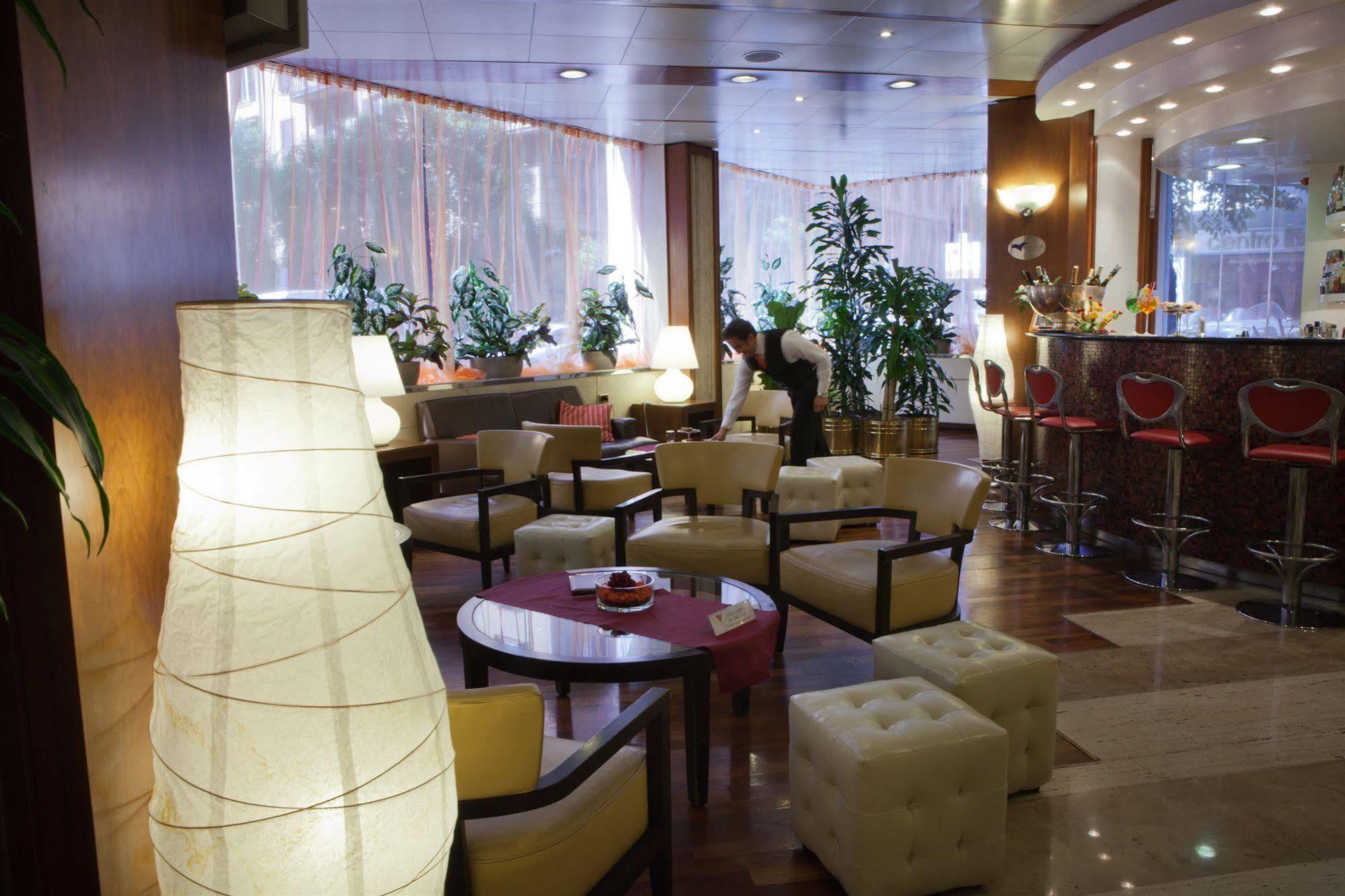 Cicerone Hotel Roma Esterno foto